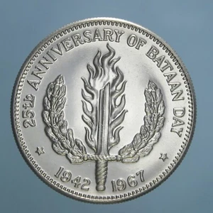 FILIPPINE PESO 1967 25° ANNIVERSARIO BATAAN DAY SILVER COIN ARGENTO FDC P/L - Foto 1 di 2