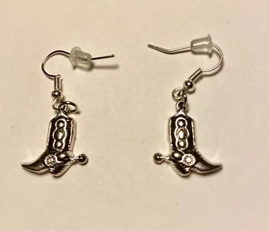 Silver Tone Western Cowboy Cowgirl Boots Pierced Earrings New - Picture 1 of 2