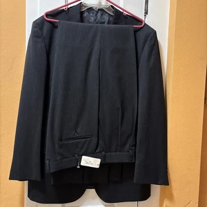 Hecho En Mexico Herren Wollanzug Schwarz 44R W39 Drei Knopf Conventional Fit Neu mit Etikett - Bild 1 von 15