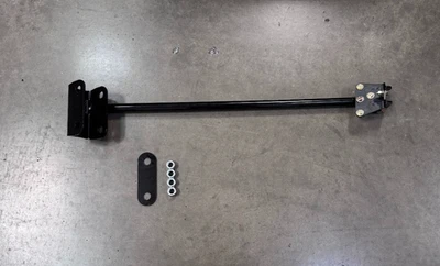 Soportes de montaje de barra de tracción ajustables dobles para camioneta Chevy C10 1963-1972 Foto 1 de 4