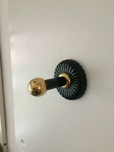 INDA FIORELLA ART.F2321 RAFFINATO ATTACCAPANNI,NERO CON FINITURE OTTONE LUCIDO - Bild 1 von 1