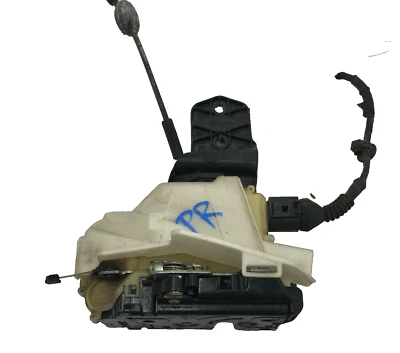 Actuador de cierre de cerradura de puerta trasera derecha pasajero Volkswagen Passat GLS 98-05 OEM Foto 1 de 4