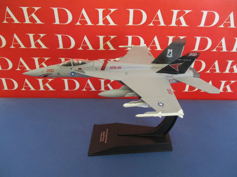 Die cast 1/100 Modellino Aereo Aircraft Boeing FA-18E Super Hornet Sunliners 201 - Immagine 1 di 4