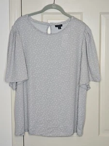 Ann Taylor Womens Smocked Shoulder Short Sleeve Feather Print Size XLARGE NWT - Picture 1 of 10