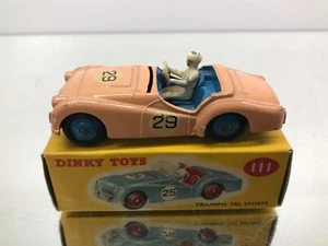 DINKY TOYS 111 TRIUMPH TR2 SPORTS #29 -SALMON 1:43 rare- GOOD IN BOX - Imagen 1 de 9