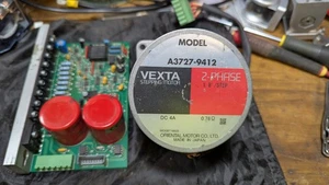 VEXTA 2 Phasen Schrittmotor mit Treiberkarte gebraucht. - Bild 1 von 3