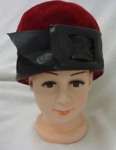 VINTAGE CORONA CLOCHE HUT DAMEN ROT WOLLE SCHWARZ KUNSTLEDER BAND ITALIEN 21" - Bild 1 von 9
