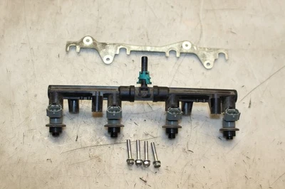 Riel inyector de combustible Honda CBR600RR 2007 16460-MFJ-D01 Foto 1 de 4