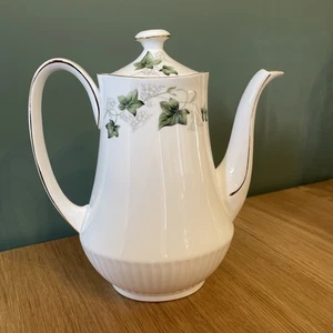 Herzogin IVY Kaffeekanne - Bone China England 509 - Top sauberer Zustand - Bild 1 von 8