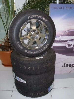 Original Allwetterradsatz Jeep Wrangler JK 7.5x18 mit 255/70R18 Cooper + RDKS - Bild 1 von 4