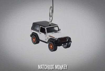 2012 White Jeep Wrangler Unlimited Hard Top Christmas Tree Ornament 1/64 Adorno - Image 1 of 4