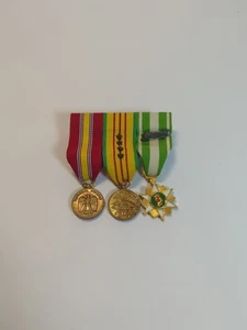 Original Vietnam Era Mess Dress Miniature Mini Medals National Defense VSM RVCM - Picture 1 of 4