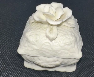 Ivory Bisque Floral Covered Heart Trinket Box 2" x 2" tall VTG - Picture 1 of 4