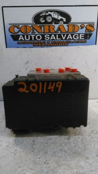 Anti-Lock Brake Part Assembly Fits 97-01 MONTERO SPORT 1108803 - Image 1 of 4