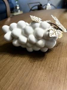White Grape Bunch with Wire Leaf Ceramic Fruit Decor - Picture 1 of 6