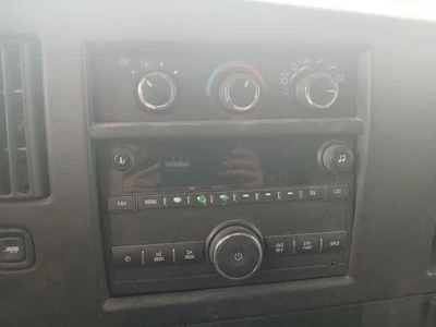 Temperature Control Dash Mounted With AC Fits 08-24 EXPRESS 2500 VAN 1385280 - Image 1 of 4