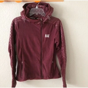 A&F Womens M Maroon Quilted Mixed Hooded Zip Up Jacket Lightweight NWT - Picture 1 of 5