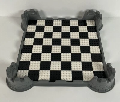 LEGO Kingdoms Chess Board and Castle Frame BB0567 (Set 853373) - Image 1 of 4