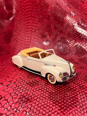 LINCOLN ZEPHYR Cabriolet 1938 - Matchbox 1/43e - Photo 1/4