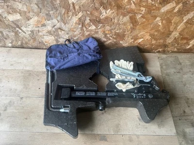 MERCEDES SL55 SL500 SL600 03-08 EMERGENCY LIFT CHANGE JACK TOOL KIT HOLDER - Image 1 of 4