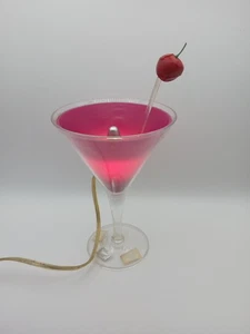 Vintage rosa Lucite Cocktail Martini Cosmo mit Kirsche 9" Bar Leuchte Tischlampe - Bild 1 von 10