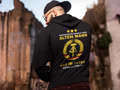SACAI Felpa con cappuccio sottovaluta mai un vecch del DDRmania Germaniae orie O