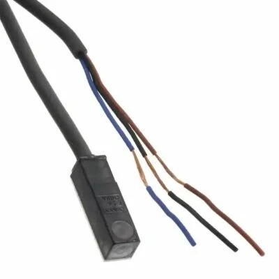 OMRON E2S-W14 Super Compact Proximity Sensor NEW - Free Shipping - Image 1 of 2