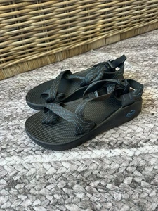 Sandalias de senderismo Chaco Tegu negras y acuáticas Chevron con tiras talla M8 W10 - Imagen 1 de 6
