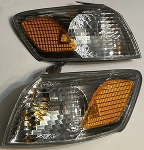 Corner Turn Signal Lights Pair Set for 00-01 Toyota Camry Left & Right - Picture 1 of 9