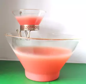 VINTAGE MCM BLENDO USA MADE GLASS PINK FROSTED CHIPS & DIP W/ GOLD TRIM BOWL SET - Picture 1 of 7
