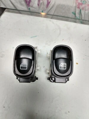 INTERRUPTOR ELÉCTRICO VENTANA PUERTA TRASERA DERECHA 2001 2005 MERCEDES-BENZ C320 3,2L V6 Foto 1 de 2