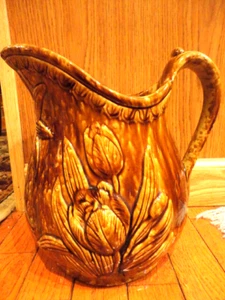 Rockingham Bennington Art Pottery Stoneware Tulip Pitcher 9-1/2 in Tall Vintage - Picture 1 of 12
