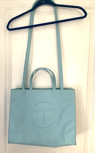 TELFAR MEDIUM EINKAUFSTASCHE 15 ZOLL BREIT MIT STAUBBEUTEL POOL BLAU - Bild 1 von 22