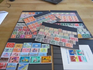 Dutch Antilles / Curacao collection several mint grades 1902+ / + FREE SHIPMENT - Picture 1 of 9
