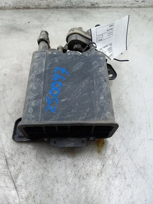 Toyota Xa Scion 2005 bote de vapor de combustible de 1,5 L Foto 1 de 4