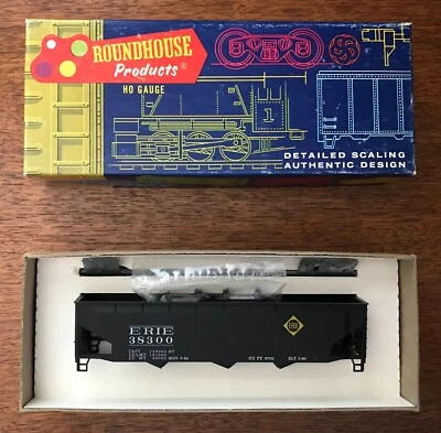 Roundhouse HO Gauge 3-Bay Offset Hopper #1611, Erie, Unassembled Kit - Image 1 of 4