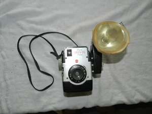 Vintage Kodak Brownie Bull's-Eye Camera with Flash: Untested - Picture 1 of 8