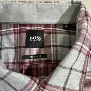 Hugo Boss Shirt Mens XL Plaid Long Sleeve Regular Fit Gray Red - Picture 1 of 8