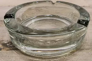 Vintage schwerer Klarglas Midcentury Modern Zigarrenbar 3 Fächer 4" Tabak Aschenbecher - Bild 1 von 8