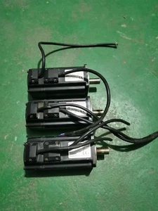 1pz per test 100% EMJ-04APB22 400W - Foto 1 di 3