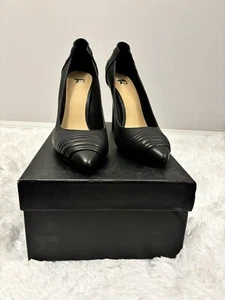 Joe’s Black Gong Pumps - Picture 1 of 7