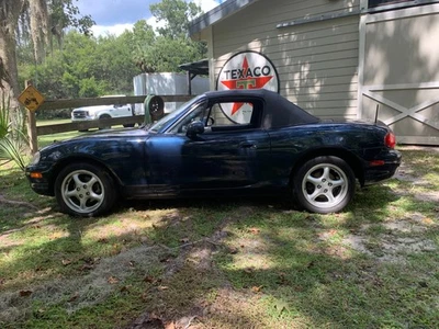 Mazda MX-5 Miata 1999  Foto 1 de 4