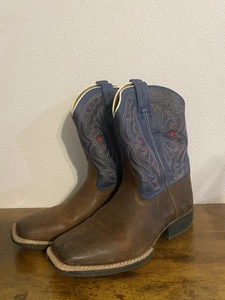 Ariat Western Boots Youth Size 4 Brown Round Toe Leather Cowboy Boots - Picture 1 of 5