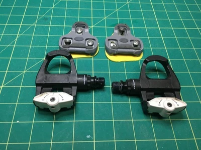 LOOK CARBON KEO PEDALS AND CLEATS NICE - Image 1 of 4