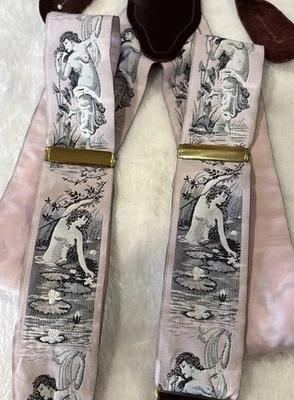 特拉法加限量版背带女神裸体粉红色和灰色 — 第 1/4 张图片