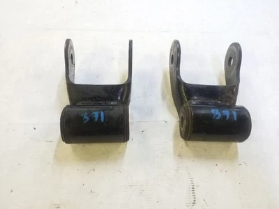 Soportes de suspensión de resorte de hoja trasera | Se adapta a Ford F250 F350 2011-2016 Foto 1 de 4