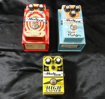 Mod Tone Mod Tone Effects pedal Three types of effects pedals not tested - Image 1 of 3