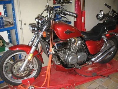 Motorrad Honda Super Magna VF 700 C, RC 21 sehr Selten !! - Bild 1 von 4