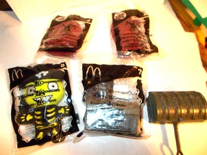 2006/08 McDonalds Pirates Of The Caribbean lot 06-SKELETON/2-CHEST 08-2-BANDANAS - Picture 1 of 10