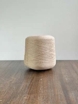 830g 47% wool 38% viscose 10% nylon 5% cashmere yarn 2/28nm - Image 1 of 4